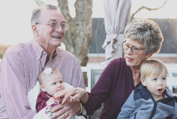 picture of grandparents with grandchildren